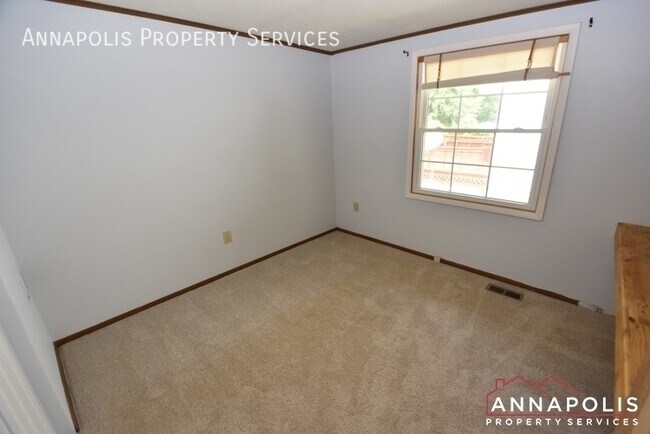 Building Photo - 1210 Louis Ave