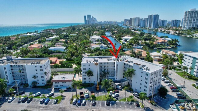 Building Photo - 3181 S Ocean Dr