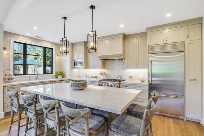 Building Photo - RARE 2 BEDROOM, 2 BATHROOM LUXURY ADU/GUEST HOME IN MONTE SERENO. MUST SEE!!!