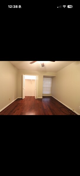 Building Photo - 2727 Briarhurst Dr