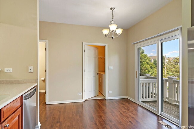 Building Photo - 719 Hanbury Dr