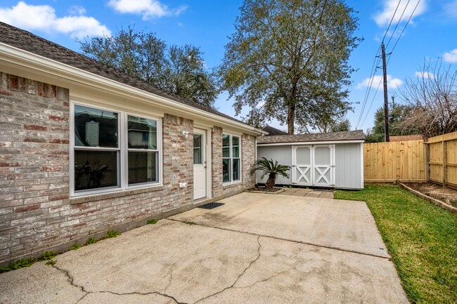 Building Photo - 2923 Goldspring Ln