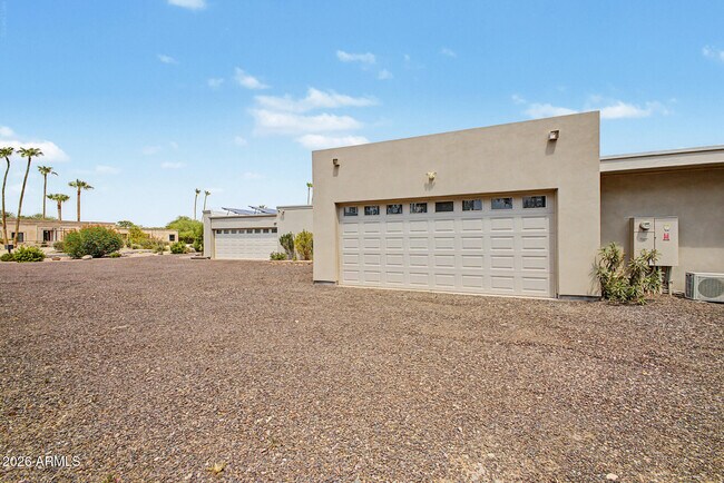 Building Photo - 6133 E Mountain View Rd