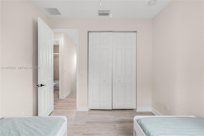 Building Photo - 3700 NW 84th Way