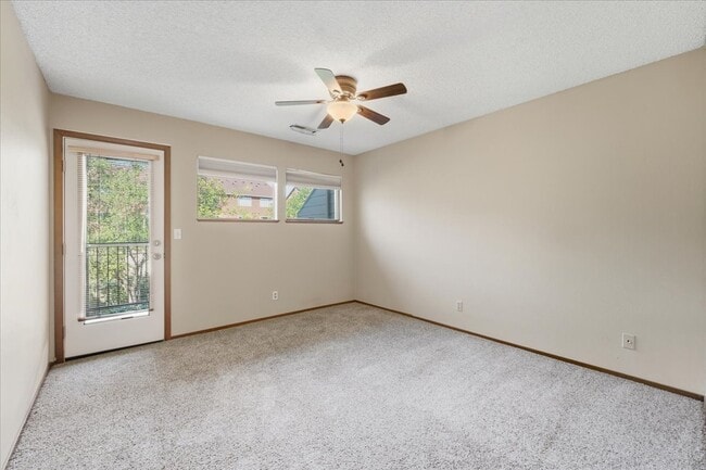 Building Photo - 339 SE 146th Ave