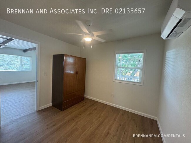 Building Photo - 330 Lento Ln