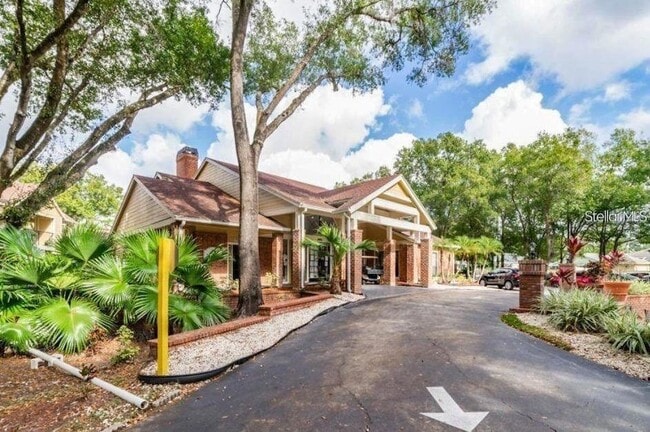 Building Photo - 8636 Mallard Reserve Dr
