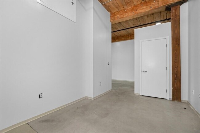Building Photo - 88 Gerrish Ave