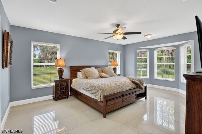 Building Photo - 850 29th St SW