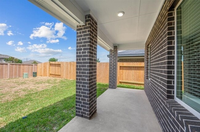Building Photo - 29422 Pikes Peak Dr