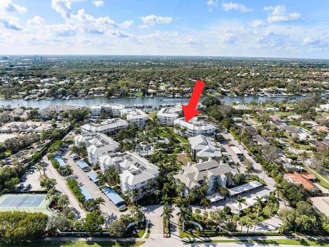 Building Photo - 315 Bay Colony Dr N