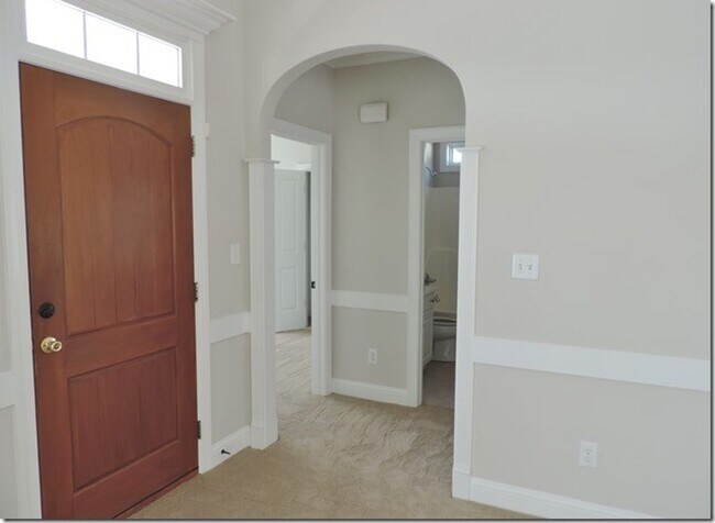 Building Photo - 3001 Canal Dr NW