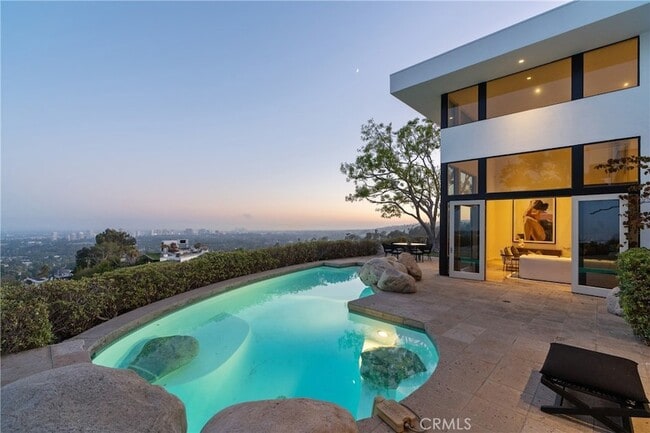 Primary Photo - 1436 Summitridge Dr