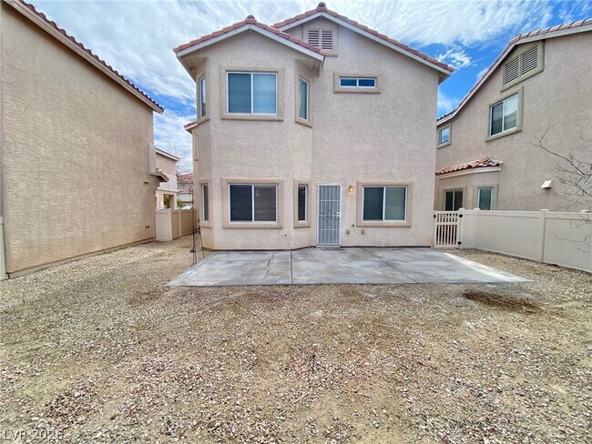 Building Photo - 1750 Dark Wolf Ave