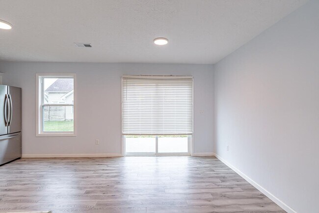 Building Photo - 128 Alumni Dr