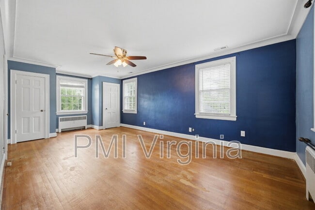 Building Photo - 400 Kemp Ln