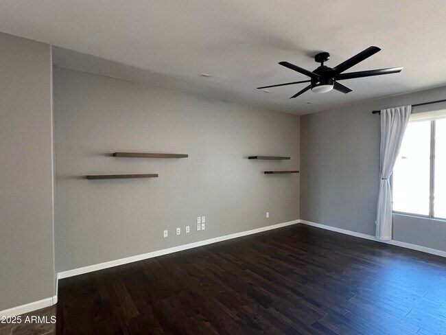 Building Photo - 6729 S Pewter Way