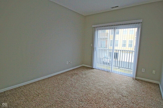 Building Photo - 6585 Reserve Dr