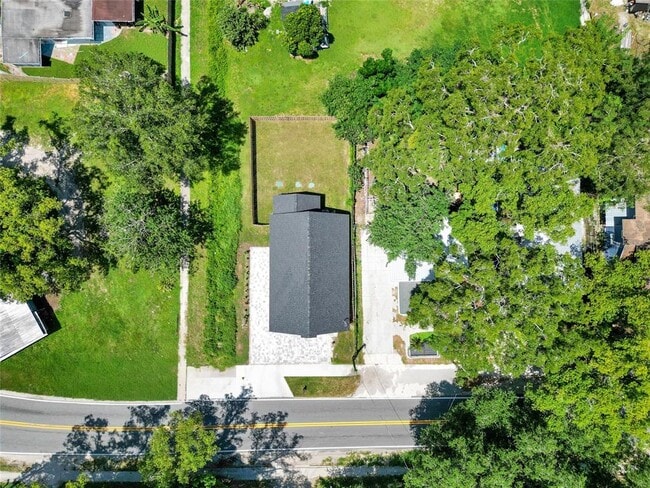 Building Photo - 600 N Lakewood Ave