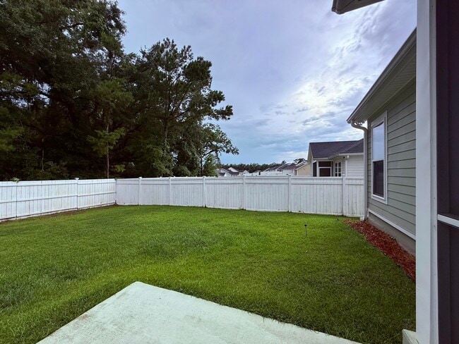 Building Photo - 3330 Jasmine Hill Rd