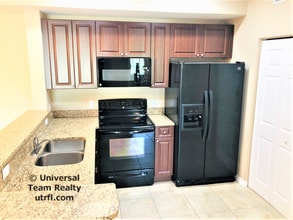 Building Photo - 13190 Bella Casa Cir