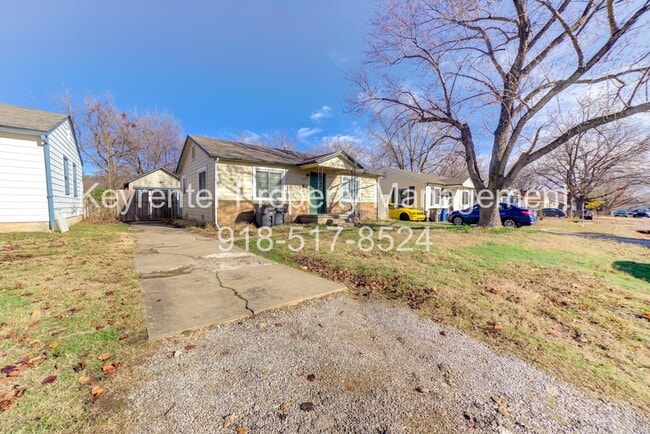 Building Photo - Gorgeous 2 Bedroom West Tulsa Home!