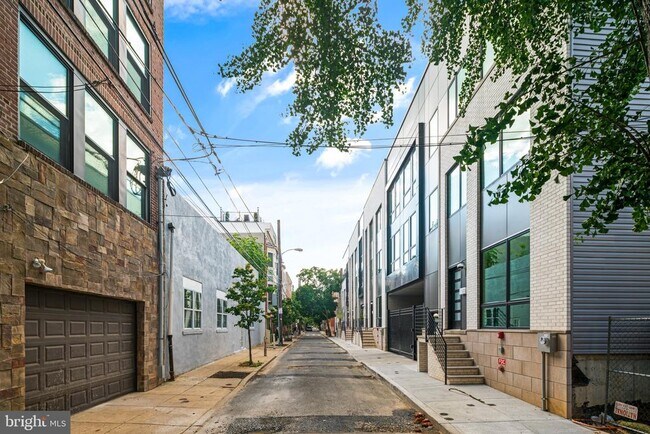 Building Photo - 1520 Kater St