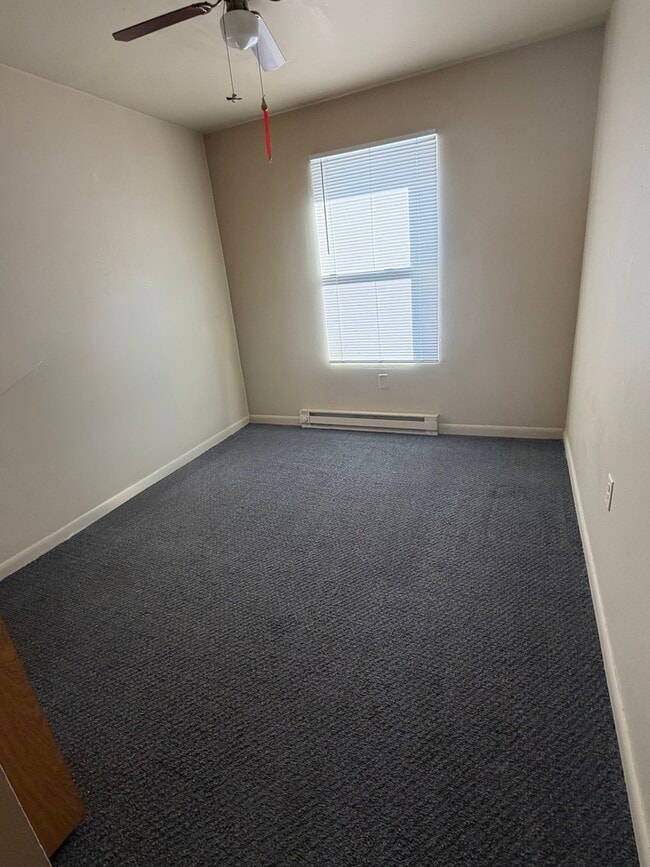 Building Photo - 25731 W Bridge St