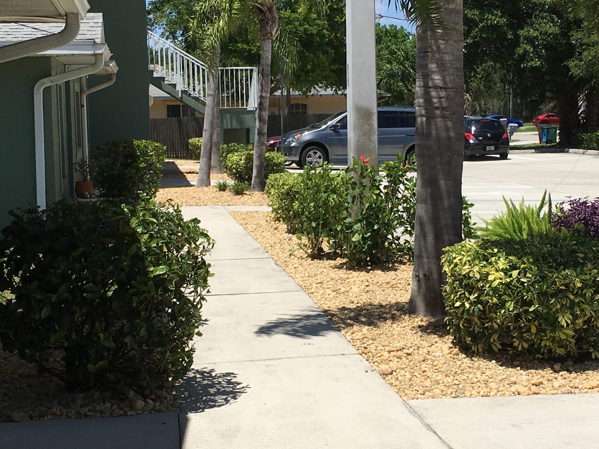 Nice landscaping - 514 Northeast 24th Place