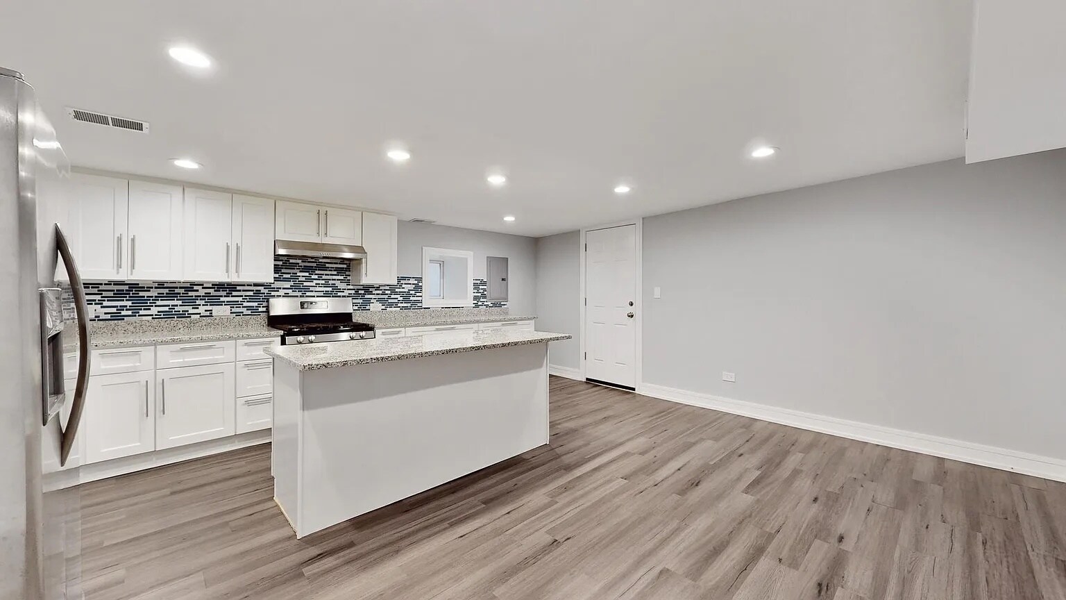Building Photo - 3744 S Parnell Ave
