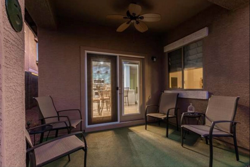 Building Photo - 4274 E Alamo St