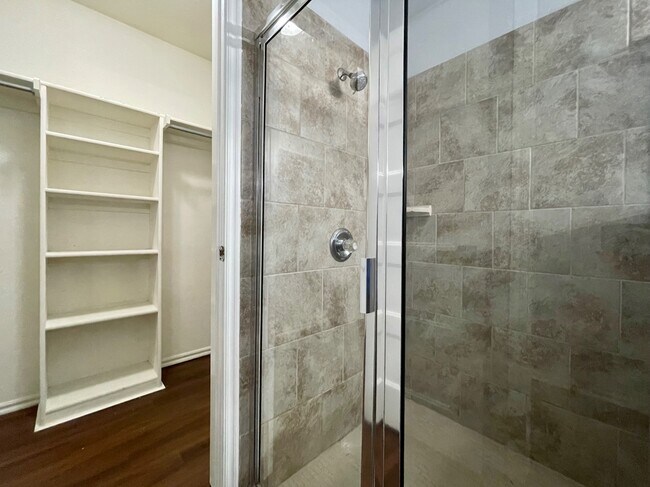 Building Photo - 13004 Chadbrooke Pl