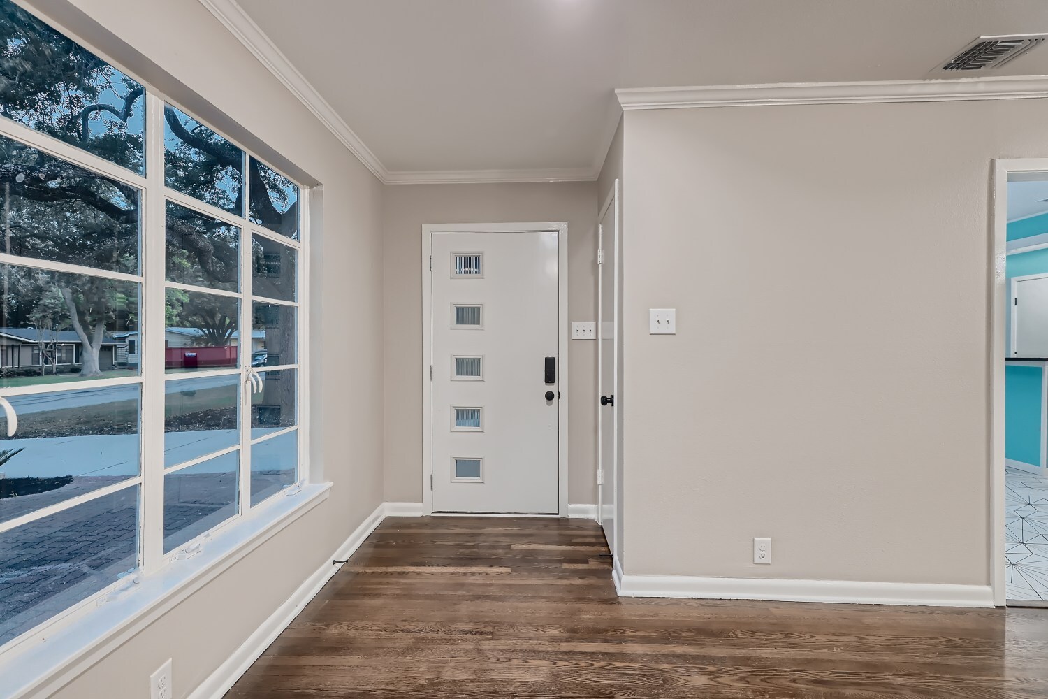 Building Photo - 225 Seford Dr