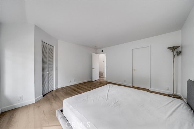 Building Photo - 16 Fox Hollow