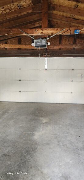 Building Photo - 261 N PERSHING AVE