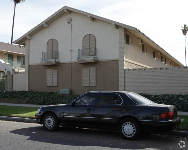 Building Photo - Casa De Jerardo