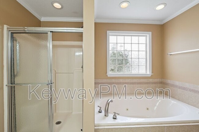 Building Photo - 4858 High Meadows Dr