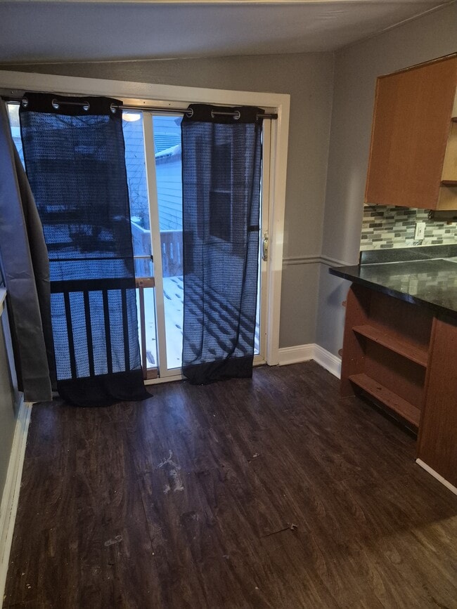 Building Photo - 1539 Comet Dr