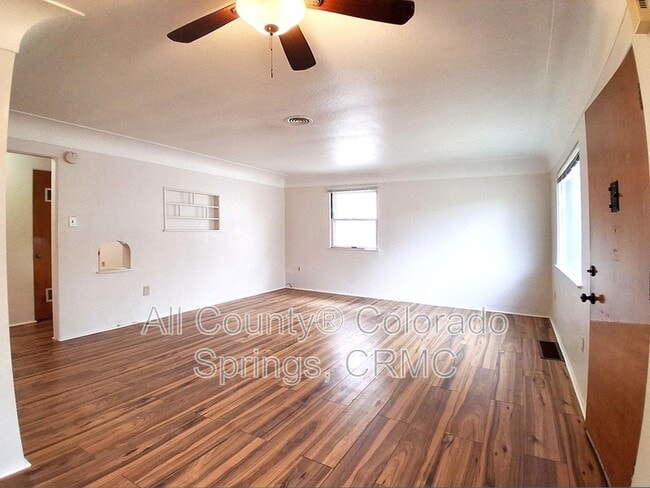 Building Photo - 221 N Foote Ave