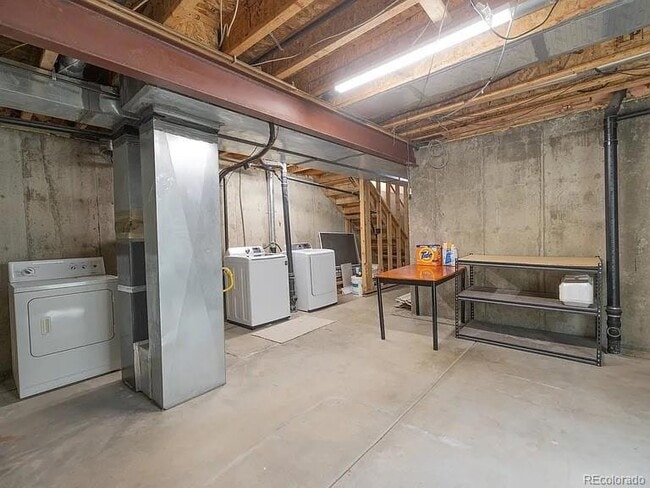 Building Photo - 7236 E 38th Ave
