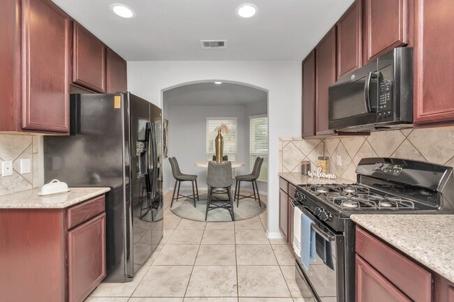 Building Photo - 2411 Zephyr Ln