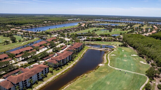 Building Photo - ** HERITAGE BAY ** 2 BED / 2 BATH - CONDO ...