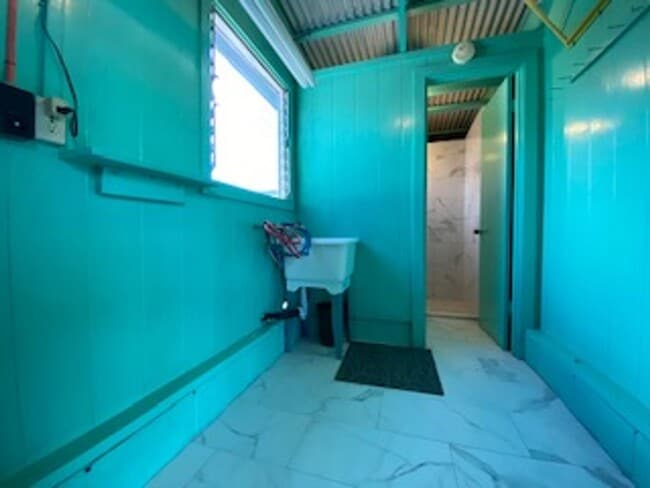 Building Photo - 3 Bedroom, 2 Bath Home for rent in Honokaa