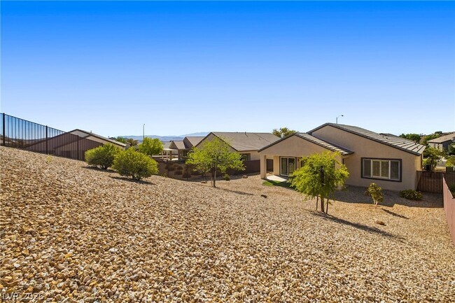 Building Photo - 2635 Solera Moon Dr