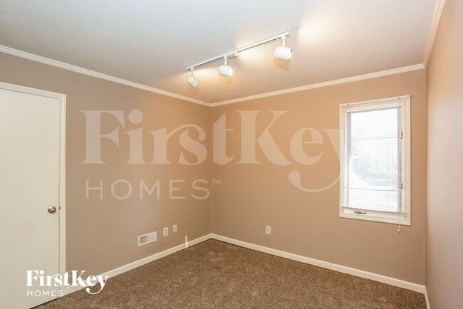 Building Photo - 12235 Pentwater Ct