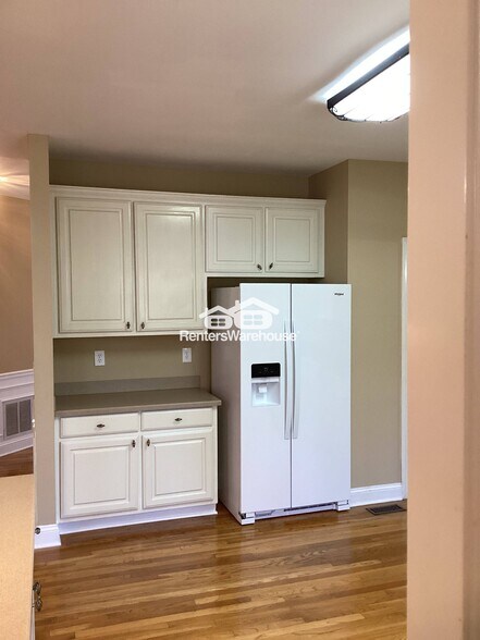 Building Photo - 10515 Sugar Crest Ave