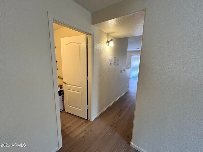 Building Photo - 42406 W Sunland Dr