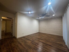 Building Photo - 206-E Eden at Avondale