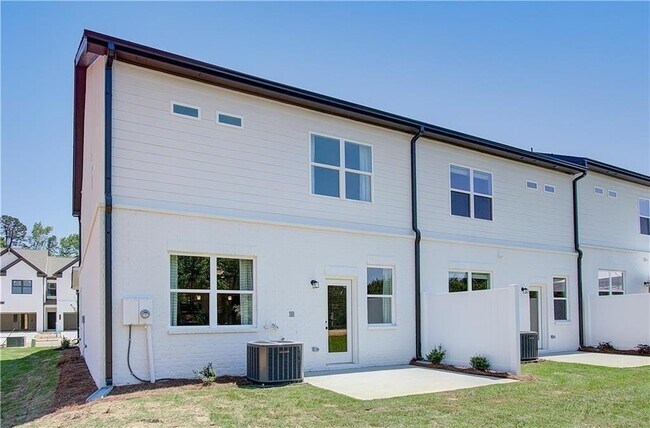 Building Photo - 4745 Cypress Pk Dr
