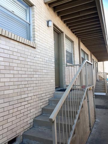 Building Photo - 11110 Valleydale Dr